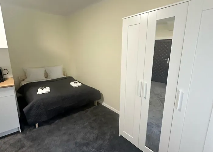 Datri Petite Suite 9